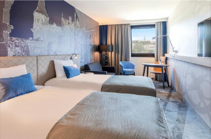 Отель Mercure Castle Hill 4*